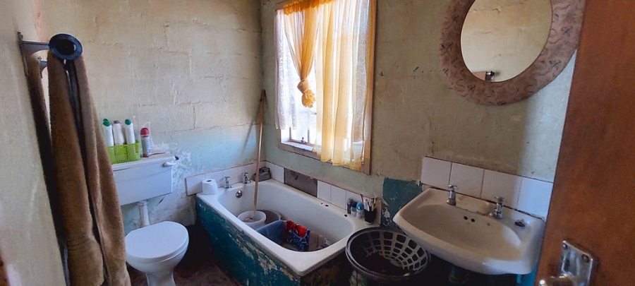 2 Bedroom Property for Sale in Vredendal Western Cape